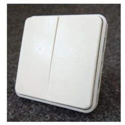 Double Interrupteur / Va-et-vient étanche IP55 10AX 250V Blanc Plexo Composable LEGRAND 069625