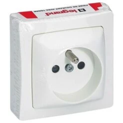 Legrand Prise De Courant Avec Terre Appareillage Saillie - Bornes Auto - Blanc
