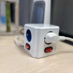 Cube Multiprise Couleur - Interrupteur Pour Chaque Sortie + Stickers - Normes NF -Douille Soldes Boutiquec 89948411 5