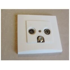 Prise TV-FM-SAT Blanche Encastrée 1 Entrée Fixation Vis Complète Avec Plaque De Finition ALTERNATIVE ELEC AE52021-P -Douille Soldes Boutiquec 9559356 3